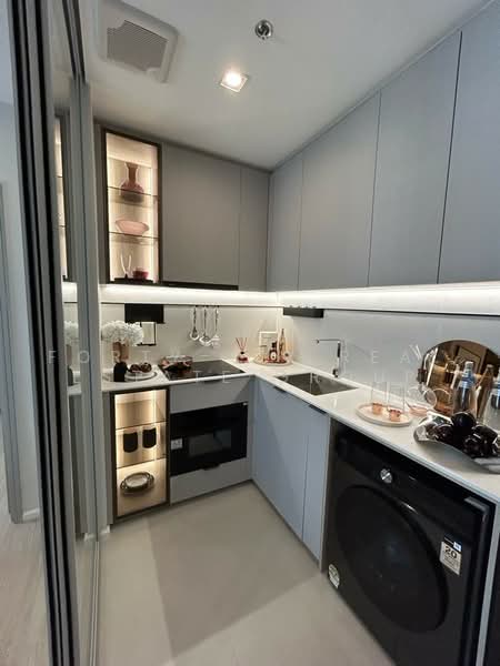 Wanvayla Na Chaophraya, Bangkok, 881 Samsen Rd, Tanon Nakorn Chaisri, Dusit, Bangkok, 2 Bedrooms, 70 sqm, Condo For Rent, by Forty-Six Real Estate Group, 500450990 - DDproperty.com
