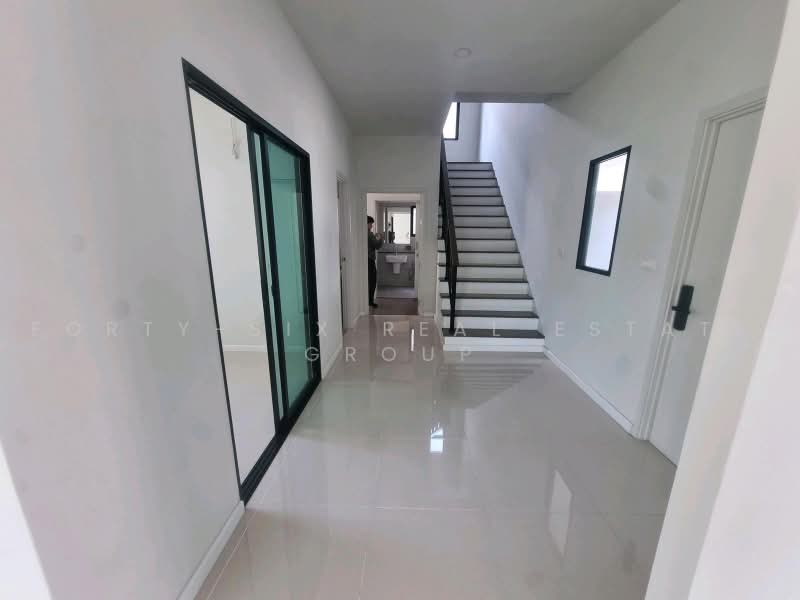 Grand Britania Chaiyapruek-Chaengwattana : แกรนด์ บริทาเนีย ชัยพฤกษ์-แจ้งวัฒนะ, Nonthaburi, Bang Bua Thong, Nonthaburi, 4 Bedrooms, 255 sqm, Single Detached House For Sale, by Forty-Six Real Estate Group, 500451002 - DDproperty.com
