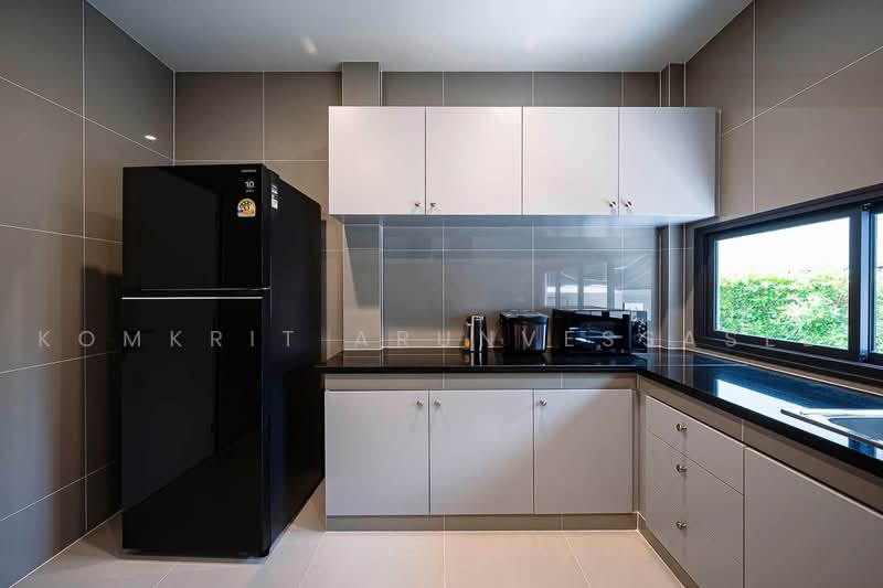 Narasiri Krungthep Kreetha, Bangkok, 69 Soi Pracha Ruamjai, Hua Mak, Bang Kapi, Bangkok, 4 Bedrooms, 554 sqm, Single Detached House For Sale, by Komkrit Arunvessased, 500451054 - DDproperty.com