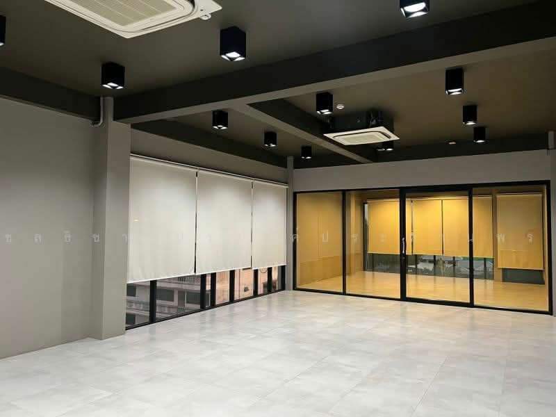 โฮมออฟฟิศ 5 ชั้น ทำเล ลาดพร้าว 71 (นาคนิวาส 7), Bangkok, Lat Phrao, Bangkok, , 782 sqm, Office Space For Sale, by ชลธิชา ปรางค์ประทานพร, 500451169 - DDproperty.com