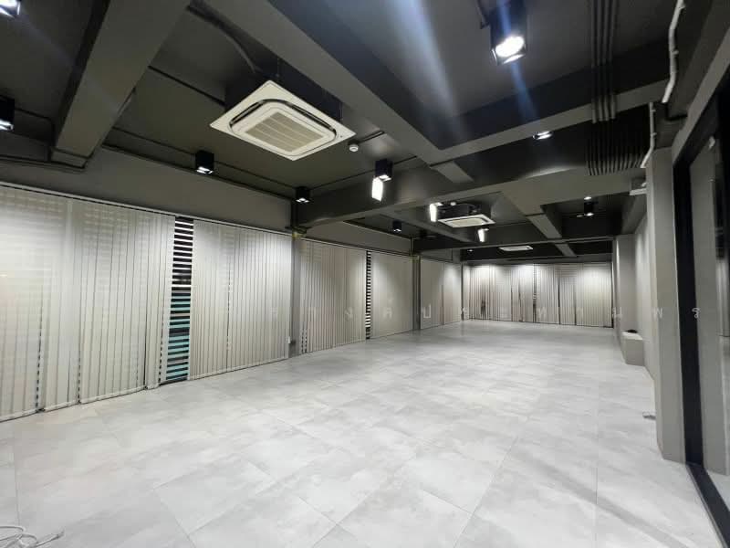 โฮมออฟฟิศ 5 ชั้น ทำเล ลาดพร้าว 71 (นาคนิวาส 7), Bangkok, Lat Phrao, Bangkok, , 782 sqm, Office Space For Sale, by ชลธิชา ปรางค์ประทานพร, 500451169 - DDproperty.com