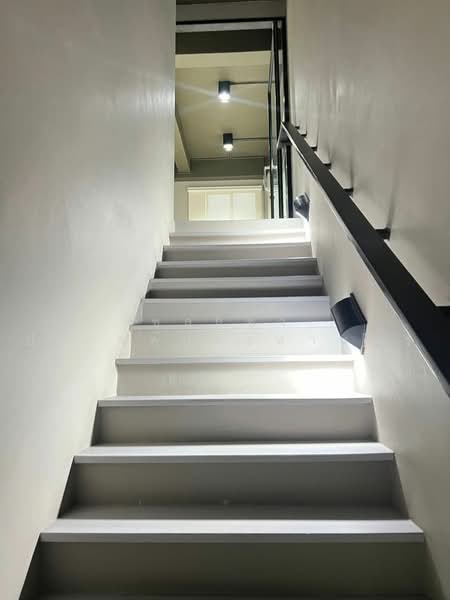 โฮมออฟฟิศ 5 ชั้น ทำเล ลาดพร้าว 71 (นาคนิวาส 7), Bangkok, Lat Phrao, Bangkok, , 782 sqm, Office Space For Sale, by ชลธิชา ปรางค์ประทานพร, 500451169 - DDproperty.com
