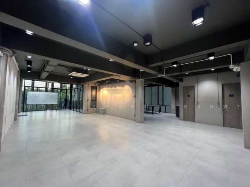 โฮมออฟฟิศ 5 ชั้น ทำเล ลาดพร้าว 71 (นาคนิวาส 7), Bangkok, Lat Phrao, Bangkok, , 782 sqm, Office Space For Sale, by ชลธิชา ปรางค์ประทานพร, 500451169 - DDproperty.com