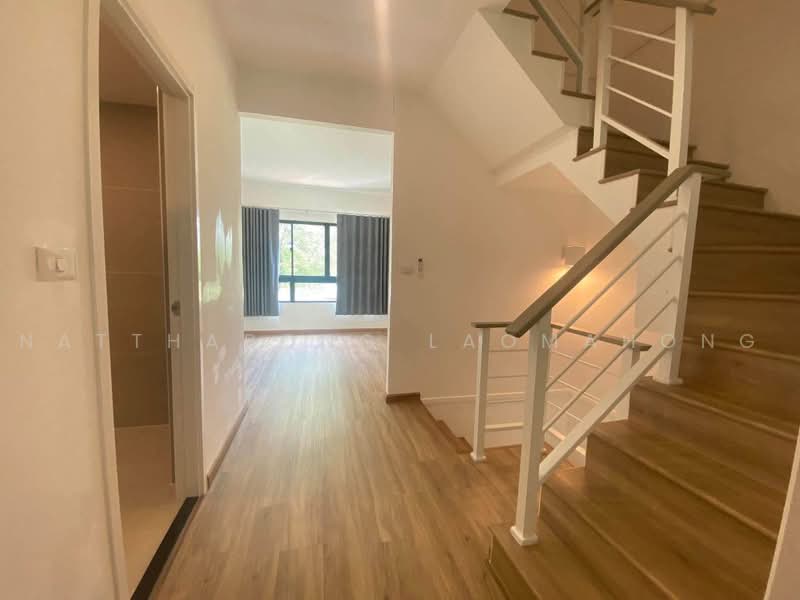 Patio Srinakarin-Rama 9, Bangkok, Krungthep Kreetha Road, Hua Mak, Bang Kapi, Bangkok, 3 Bedrooms, 141 sqm, Townhouse For Rent, by Natthapong Laomahong, 500451243 - DDproperty.com