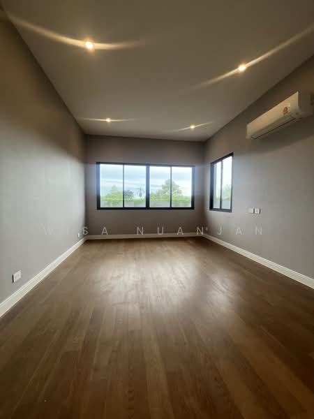 Narasiri Krungthep Kreetha, Bangkok, 69 Soi Pracha Ruamjai, Hua Mak, Bang Kapi, Bangkok, 4 Bedrooms, 445 sqm, Single Detached House For Sale, by Wisa Nuanjan, 500451244 - DDproperty.com