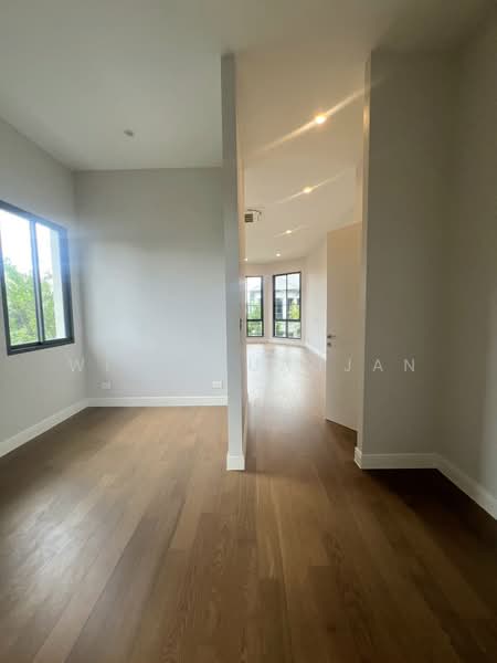 Narasiri Krungthep Kreetha, Bangkok, 69 Soi Pracha Ruamjai, Hua Mak, Bang Kapi, Bangkok, 4 Bedrooms, 445 sqm, Single Detached House For Sale, by Wisa Nuanjan, 500451244 - DDproperty.com