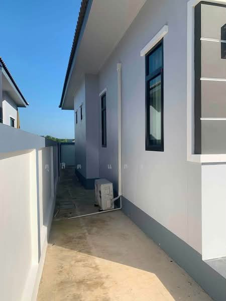 ให้เช่าบ้านเดี่ยวหลังมุม นิคมพัฒนา ซอย9 สาย15 ระยอง, Rayong, Nikhom Pattana, Rayong, 2 Bedrooms, 150 sqm, Single Detached House For Rent, by Dusit Saengfa, 500451301 - DDproperty.com