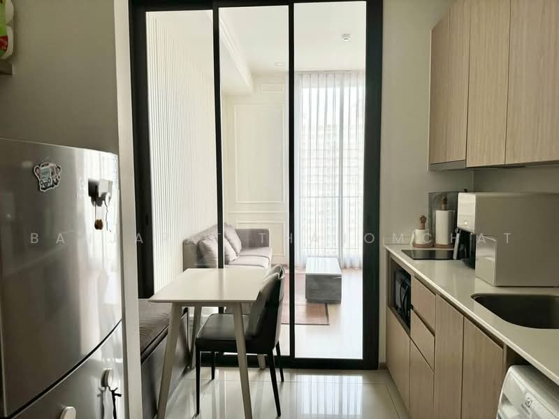 Centric Ratchayothin, Bangkok, 1656 Phahonyothin Rd, Lat Yao, Chatuchak, Bangkok, 1 Bedroom, 39 sqm, Condo For Rent, by Banjarat Thanomchat, 500451309 - DDproperty.com