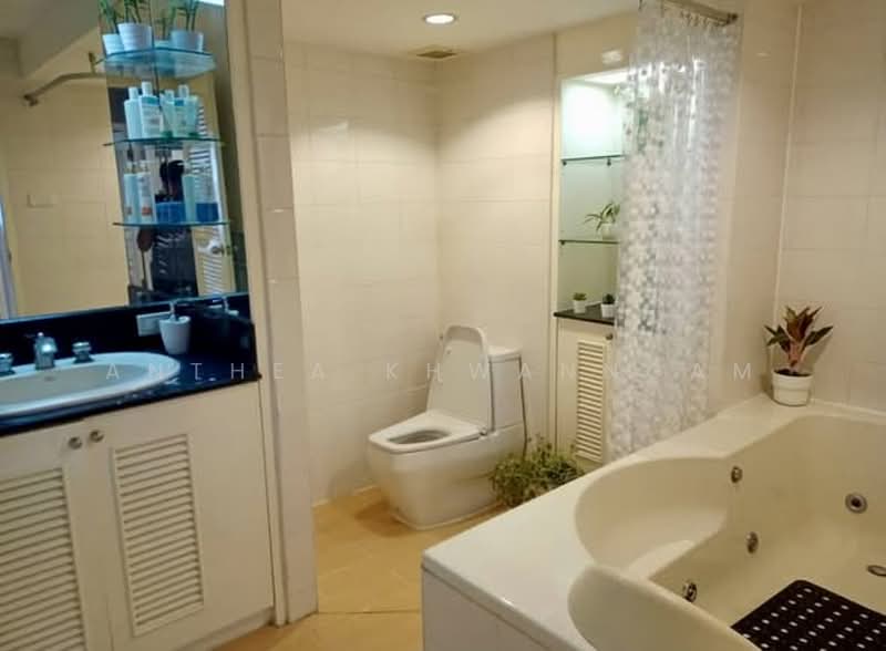 Supalai Place Sukhumvit 39, Bangkok, 175-179 Soi Sukhumvit 39 Sukhumvit Road, Khlong Tan Nua, Watthana, Bangkok, 2 Bedrooms, 142 sqm, Condo For Sale, by Anthea Khwanngam, 500451319 - DDproperty.com