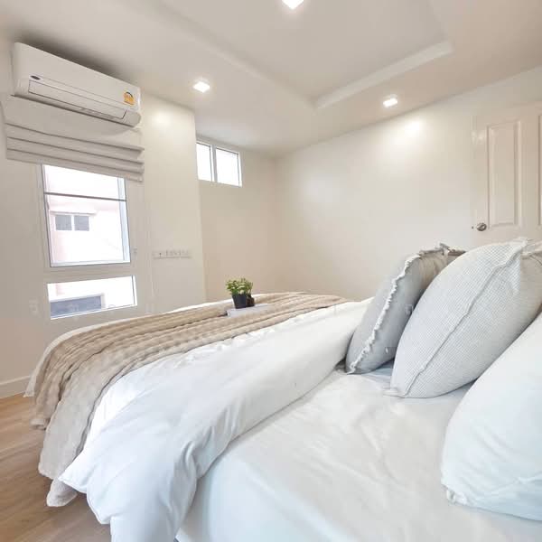 Happy Condo Ratchada 18, Bangkok, Mu Ban Yu Charoen 29 Alley, Samsen Nok, Huai Khwang, Bangkok, 2 Bedrooms, 80 sqm, Condo For Sale, by วิฑูรย์ รีวราบัณฑิต, 500451360 - DDproperty.com