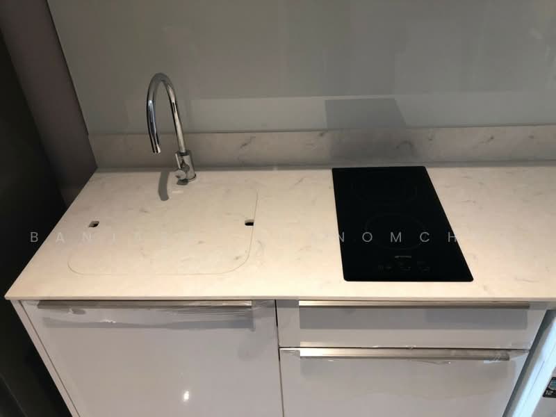 ASHTON Silom, Bangkok, 166 Silom Road, Bang Rak, Bangkok, 1 Bedroom, 49 sqm, Condo For Sale, by Banjarat Thanomchat, 500451404 - DDproperty.com