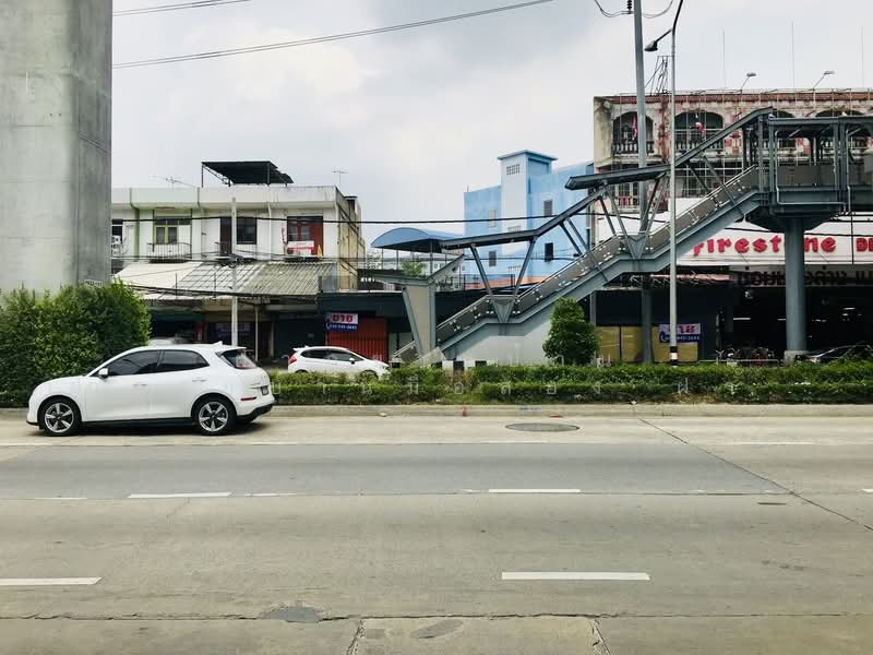 ประเมิณ 7.5ล้าน! ติดรถไฟฟ้ารามอินทรา กม.6 อาคารพานิชย์ติดถนนใหญ่รามอินทรา, กรุงเทพ, รามอินทรา, คันนายาว, กรุงเทพ, 190 ตร.ม., ตึกแถว-อาคารพาณิชย์ ขาย, โดย ฝากขายบ้าน ฝากขายบ้านมือสอง ฝากขายอสัง Realty HuB, 500451449 - DDproperty.com
