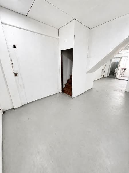 อาคารพาณิชย์ 3.5 ชั้น, Bangkok, พหลโยธิน 36, Lat Yao, Chatuchak, Bangkok, 4 Bedrooms, 158 sqm, Townhouse For Sale, by ณัฐยา ศิริฐานนท์, 500451471 - DDproperty.com