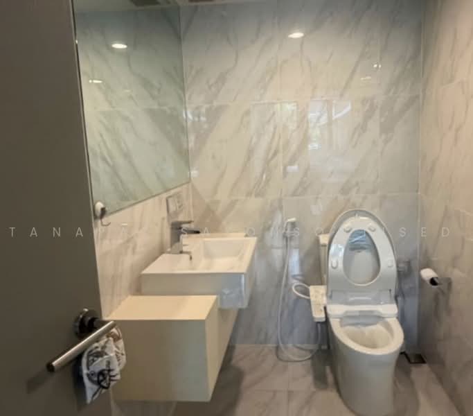 IDEO Mobi Sukhumvit 40, Bangkok, Soi Sukhumvit 40, Phra Kanong, Khlong Toei, Bangkok, 1 Bedroom, 42 sqm, Condo For Rent, by Tanapat Sakonsontised, 500451477 - DDproperty.com