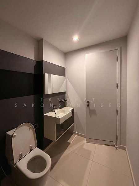 The Room Sukhumvit 62, Bangkok, 2288 Sukhumvit Road, Bang Chak, Phra Khanong, Bangkok, 2 Bedrooms, 76 sqm, Condo For Rent, by Tanapat Sakonsontised, 500451504 - DDproperty.com