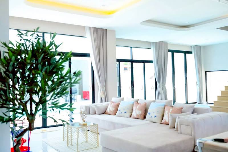 CHERN MAR Luxury Pool Villa Bang Saray, Chon Buri (Pattaya), Bang Sa-re, Sattahip, Chon Buri (Pattaya), 5 Bedrooms, 550 sqm, Villa For Sale, by Chanya Rojana, 500451524 - DDproperty.com