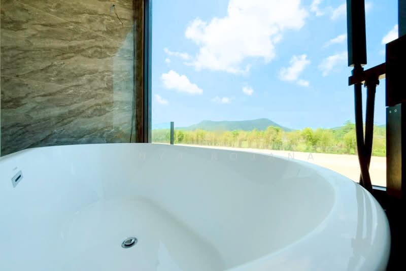 CHERN MAR Luxury Pool Villa Bang Saray, Chon Buri (Pattaya), Bang Sa-re, Sattahip, Chon Buri (Pattaya), 5 Bedrooms, 550 sqm, Villa For Sale, by Chanya Rojana, 500451524 - DDproperty.com