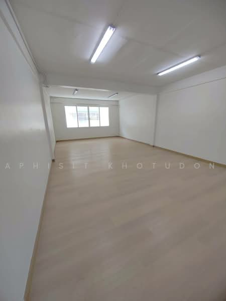 4-BR Townhouse, Bangkok, Samsen Nai, Phaya Thai, Bangkok, 4 Bedrooms, 445 sqm, Townhouse For Rent, by Aphisit Khotudon, 500451584 - DDproperty.com