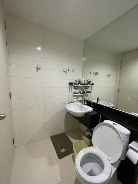 The Parkland Grand Asoke-Phetchaburi, Bangkok, 1811 Phetchaburi Rd, Bang Kapi, Huai Khwang, Bangkok, 2 Bedrooms, 62 sqm, Condo For Sale, by HOME Real Estate Service, 500451601 - DDproperty.com