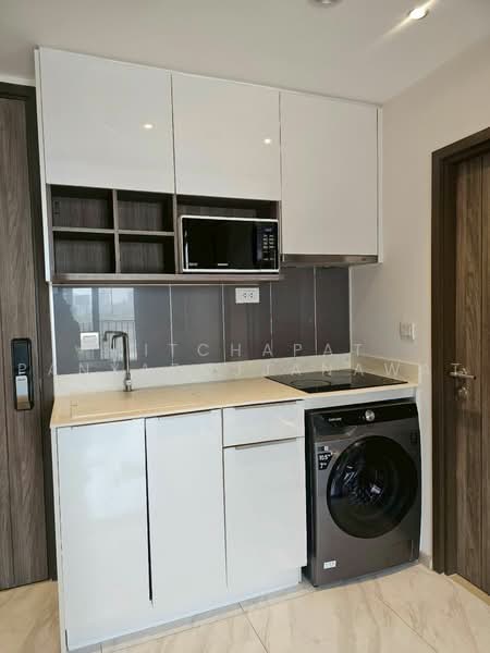 IDEO Mobi Asoke, Bangkok, New Petchaburi Road, Bang Kapi, Huai Khwang, Bangkok, 2 Bedrooms, 61 sqm, Condo For Rent, by Pitchapat Panyarojjanawat, 500451610 - DDproperty.com
