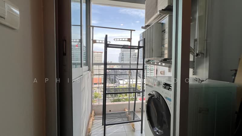 Life @ Sathorn 10, Bangkok, 48 Soi Sathorn 10, Sathorn Road, Silom, Bang Rak, Bangkok, 1 Bedroom, 40 sqm, Condo For Sale, by Aphisit Khotudon, 500451689 - DDproperty.com