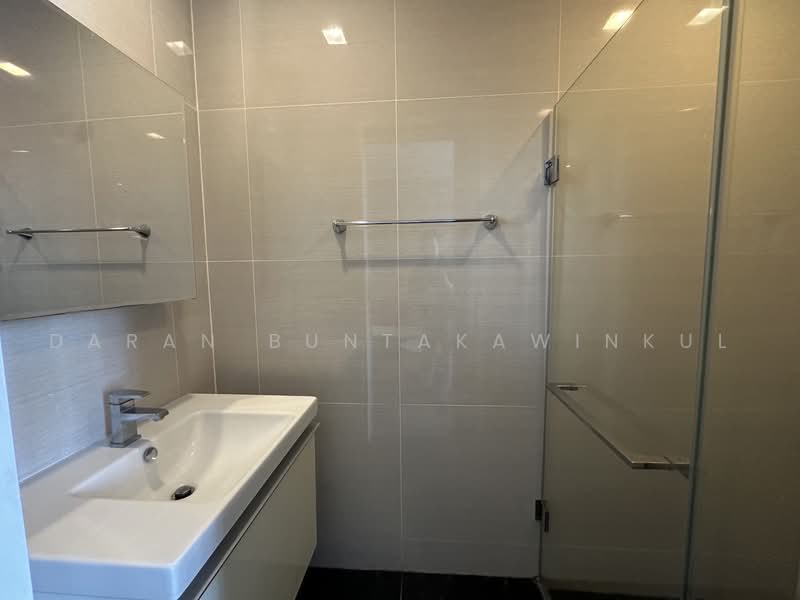 Park Origin Phrom Phong (Park 24), Bangkok, 68 Soi Sukhumvit 24, Khong Tan, Khlong Toei, Bangkok, Studio, 30 sqm, Condo For Rent, by Daran Buntakawinkul, 500451724 - DDproperty.com