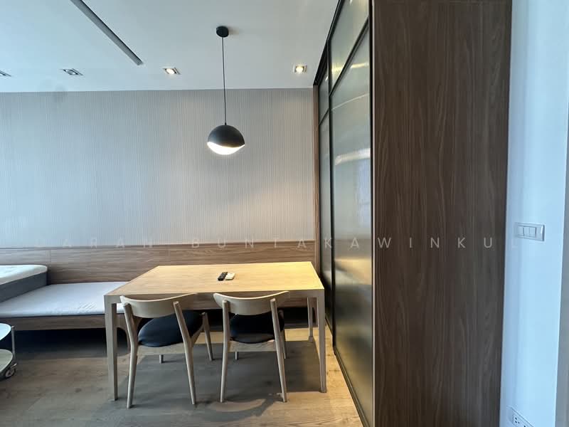 Park Origin Phrom Phong (Park 24), Bangkok, 68 Soi Sukhumvit 24, Khong Tan, Khlong Toei, Bangkok, Studio, 30 sqm, Condo For Rent, by Daran Buntakawinkul, 500451724 - DDproperty.com