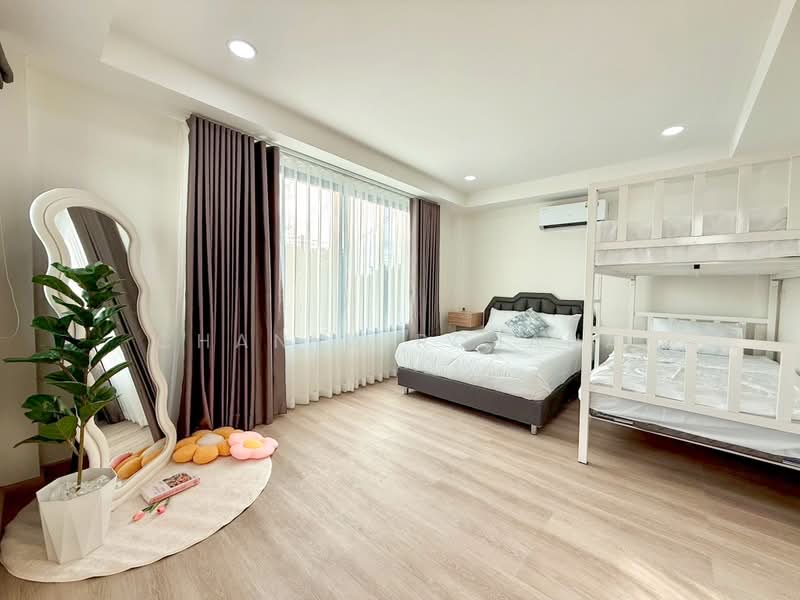 Sunflower Pool Villa - Pattaya, ชลบุรี, เทศบาล 1 ซอย 7, ห้วยใหญ่, บางละมุง, ชลบุรี, 301 ตร.ม., วิลล่า ขาย, โดย Chanya Rojana, 500451726 - DDproperty.com