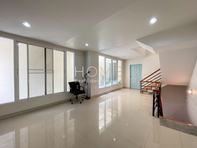 Anantra Tropical, Bangkok, Hua Mak, Bang Kapi, Bangkok, 3 Bedrooms, 180 sqm, Townhouse For Sale, by HOME Real Estate Service, 500451738 - DDproperty.com