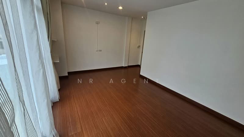 Baan Klang Muang Sukhumvit 113 : บ้านกลางเมือง สุขุมวิท 113, สมุทรปราการ, ซอย ด่านสำโรง 32, สำโรงเหนือ, เมืองสมุทรปราการ, สมุทรปราการ, 206 ตร.ม., ทาวน์เฮ้าส์ ขาย, โดย NR AGENT, 500451817 - DDproperty.com