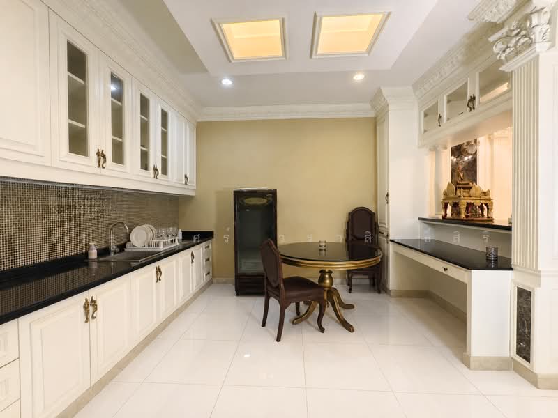 Baan Klang Muang Rama9-Srinakarin, Bangkok, Srinakarin Road, Suan Luang, Bangkok, 2 Bedrooms, 190 sqm, Townhouse For Sale, by จิระเมศร์ วราสิทธิ์สิริ, 500451843 - DDproperty.com
