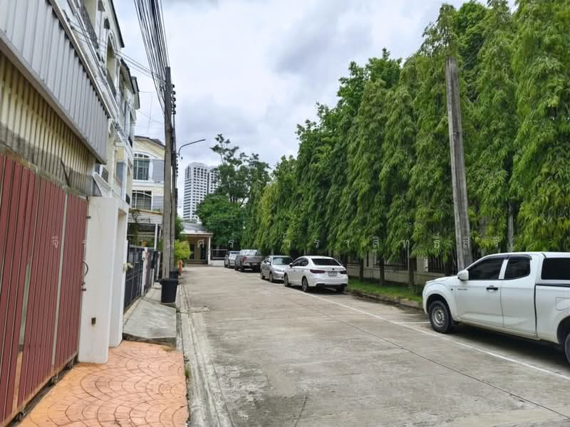 Baan Klang Muang Rama9-Srinakarin, Bangkok, Srinakarin Road, Suan Luang, Bangkok, 2 Bedrooms, 190 sqm, Townhouse For Sale, by จิระเมศร์ วราสิทธิ์สิริ, 500451843 - DDproperty.com