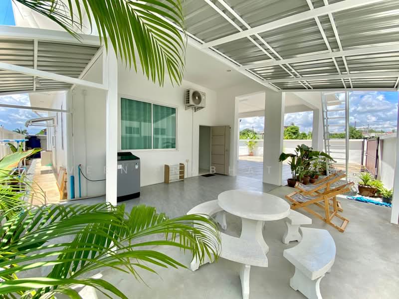 Living 36 At Pong Mabprachan Lake, Chon Buri (Pattaya), Map Prachan Reservoir 3240, Poong, Bang Lamung (Pattaya), Chon Buri (Pattaya), 3 Bedrooms, 450 sqm, Villa For Rent, by Praveen Peter, 500451865 - DDproperty.com