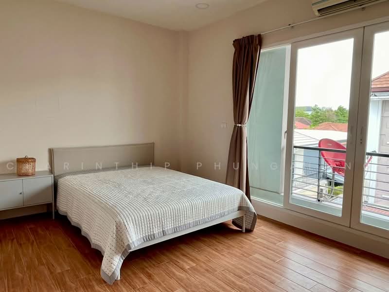Baan Klang Muang S-Sense Rama 9-Ladprao : บ้านกลางเมือง เอสเซ้นส์ พระราม 9-ลาดพร้าว, กรุงเทพ, ซอยลาดพร้าว 84 ถนนลาดพร้าว, วังทองหลาง, กรุงเทพ, 180 ตร.ม., ทาวน์เฮ้าส์ ให้เช่า, โดย Charinthip Phungalong, 500451871 - DDproperty.com