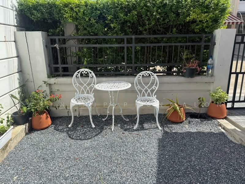 Baan Klang Muang S-Sense Rama 9-Ladprao, Bangkok, Soi Ladprao 84, Ladprao Road, Wang Thonglang, Bangkok, 3 Bedrooms, 180 sqm, Townhouse For Rent, by Charinthip Phungalong, 500451871 - DDproperty.com