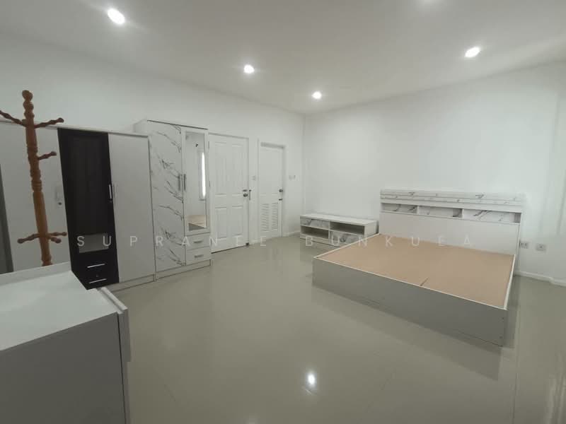 Patagonia 5 Ramintra-Safari, Bangkok, VP65+6Q9 หมู่บ้านพาทาโกเนีย, Min Buri, Bangkok, 3 Bedrooms, 120 sqm, Townhouse For Sale, by Supranee Bunkuea, 500451911 - DDproperty.com