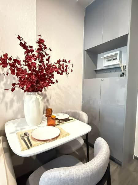 IDEO Sukhumvit Rama 4, Bangkok, Soi Sukhumvit 44, Sukhumvit Road, Phra Kanong, Khlong Toei, Bangkok, 2 Bedrooms, 45 sqm, Condo For Rent, by Araya Laokham, 500451947 - DDproperty.com