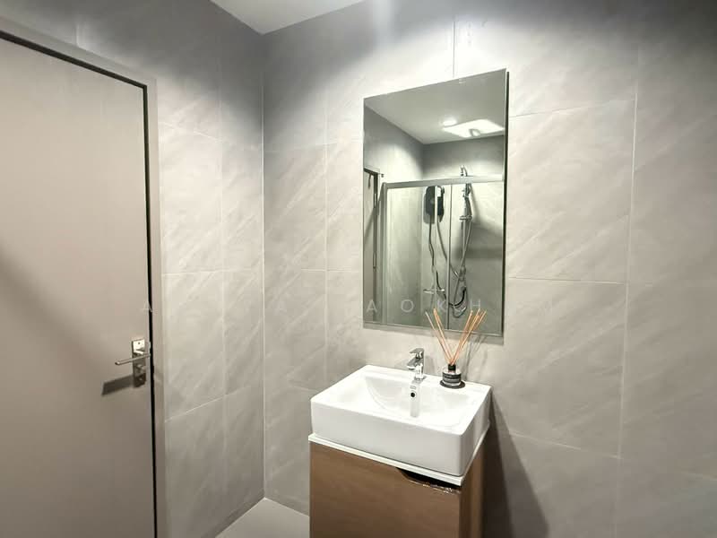 IDEO Sukhumvit Rama 4, Bangkok, Soi Sukhumvit 44, Sukhumvit Road, Phra Kanong, Khlong Toei, Bangkok, 2 Bedrooms, 45 sqm, Condo For Rent, by Araya Laokham, 500451947 - DDproperty.com