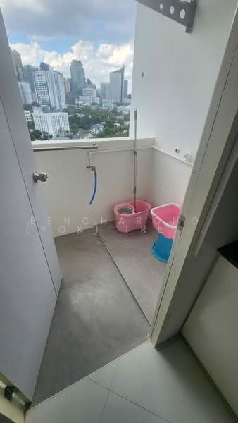 D.S. Tower 2 Sukhumvit 39, Bangkok, Soi Sukhumvit 39, Khlong Tan Nua, Watthana, Bangkok, 2 Bedrooms, 70 sqm, Condo For Rent, by Bencharong (Yok) Treerat-a-na-wat, 500451979 - DDproperty.com