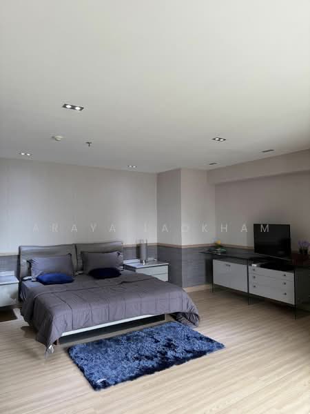 Baan Suanpetch, Bangkok, 18 Soi Sukhumvit 39, Khlong Tan Nua, Watthana, Bangkok, 2 Bedrooms, 135 sqm, Condo For Rent, by Araya Laokham, 500452058 - DDproperty.com
