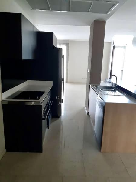 Baan Lux Sathon, Bangkok, Soi Meksawat, Chong Nonsi, Yan Nawa, Bangkok, 3 Bedrooms, 377 sqm, Condo For Rent, by Jomchanok Aswavibul, 500452124 - DDproperty.com