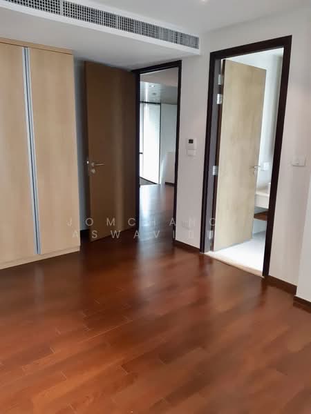 Baan Lux Sathon, Bangkok, Soi Meksawat, Chong Nonsi, Yan Nawa, Bangkok, 3 Bedrooms, 377 sqm, Condo For Rent, by Jomchanok Aswavibul, 500452124 - DDproperty.com