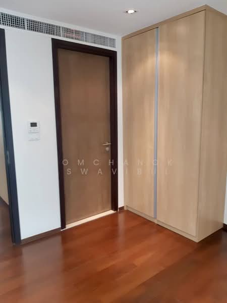 Baan Lux Sathon, Bangkok, Soi Meksawat, Chong Nonsi, Yan Nawa, Bangkok, 3 Bedrooms, 377 sqm, Condo For Rent, by Jomchanok Aswavibul, 500452124 - DDproperty.com