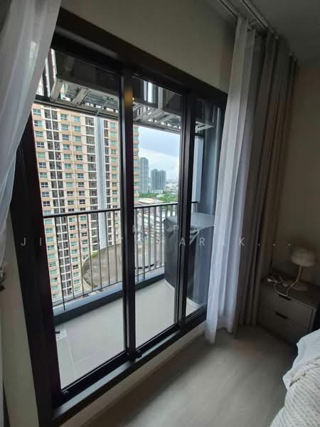 Aspire Onnut Station, Bangkok, Sukhumvit Road, Phra Kanong, Khlong Toei, Bangkok, 1 Bedroom, 32 sqm, Condo For Rent, by Tanapat Jitwatcharakomol, 500452159 - DDproperty.com