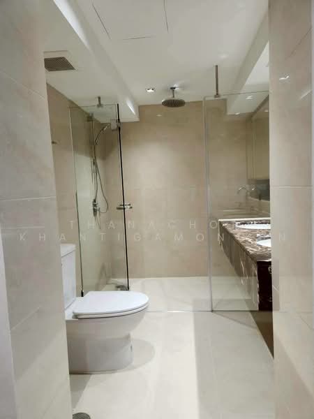 The Lakes, Bangkok, 123 Ratchadaphisek Road, Khlong Toei, Bangkok, 2 Bedrooms, 142 sqm, Condo For Rent, by Thanachot Khantigamongun, 500452177 - DDproperty.com