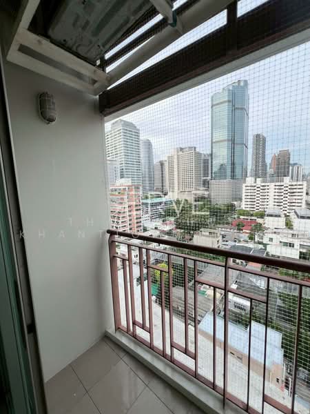 Centric Sathorn-St Louis, Bangkok, Sathorn Nua Road, Yan Nawa, Sathon, Bangkok, 1 Bedroom, 33 sqm, Condo For Sale, by Thanachot Khantigamongun, 500452218 - DDproperty.com