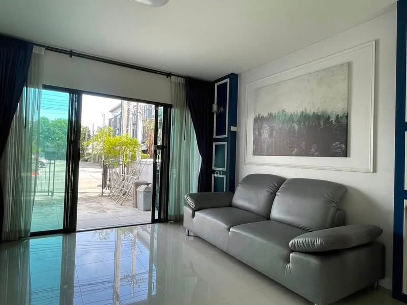Hometown for rent fully furnished, Bangkok, Prawet, Bangkok, 3 Bedrooms, 180 sqm, Townhouse For Rent, by วิรณี, 500452242 - DDproperty.com
