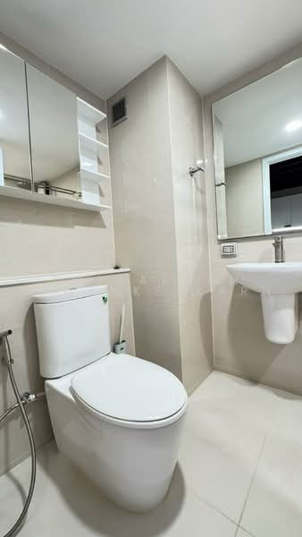 Blossom Condo @ Fashion Beyond, Bangkok, Ratchada-Ramintra Road, Khan Na Yao, Bangkok, 1 Bedroom, 37 sqm, Condo For Rent, by Thapakorn Kamenketkarn, 500452287 - DDproperty.com