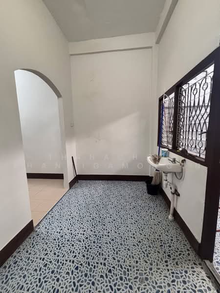 2-BR Townhouse, Bangkok, Khlong Chaokhun Sing, Wang Thonglang, Bangkok, 2 Bedrooms, 93 sqm, Townhouse For Sale, by Thanachot Khantigamongun, 500452295 - DDproperty.com