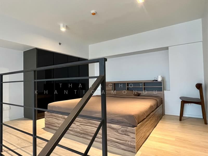 The Lofts Silom, Bangkok, Pramuan Road, Silom, Bang Rak, Bangkok, 1 Bedroom, 47 sqm, Condo For Rent, by Thanachot Khantigamongun, 500452297 - DDproperty.com